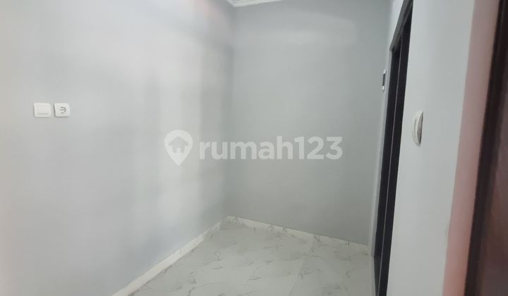 Single-Story House with SHM, 10 Minutes to Pondok Cina Station, Assisted with Mortgage J39018 2