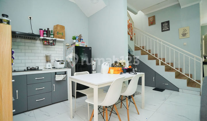 Rumah Terawat 10 Menit ke RS Premier Bintaro LT 110 Hadap Selatan J23604 2