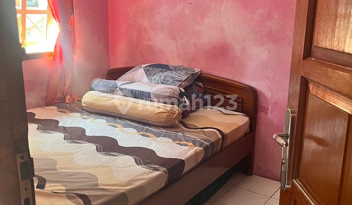 Strategic House 14 minutes to Summarecon Mall Bekasi East Facing J38881