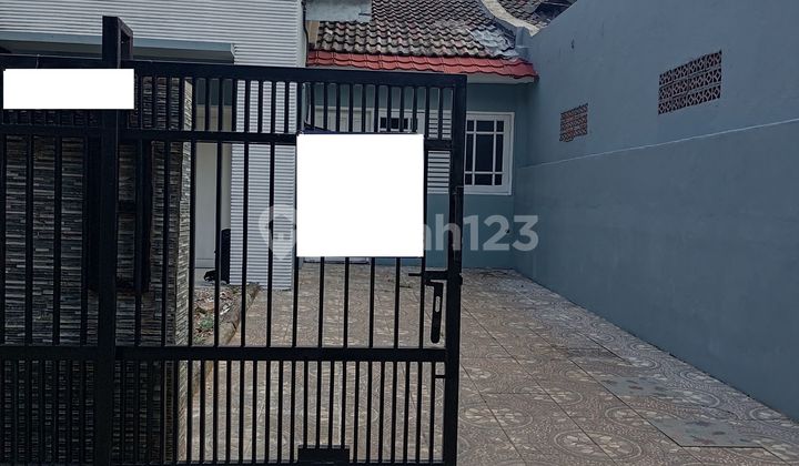 House 10 minutes to Sari Asih Ciledug Hospital, SHM area, ready for KPR, J-24311. 1
