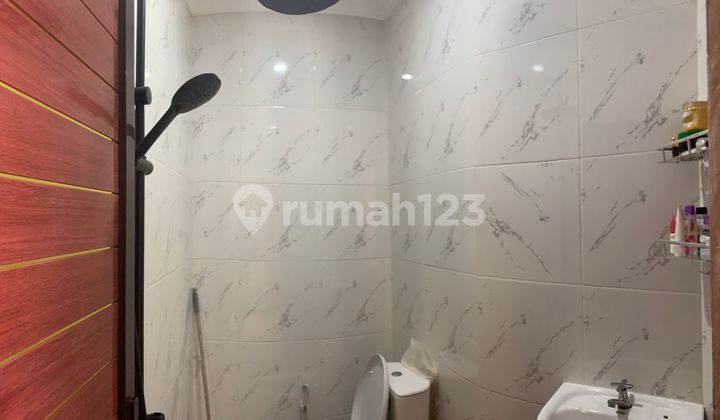 Rumah Hadap Selatan 15 Menit ke Stasiun Cisauk Dibantu KPR J27033 2