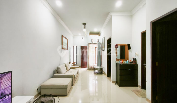 Land Area 129, East-Facing House, 15 Minutes to Grand Galaxy Park J-33257 2