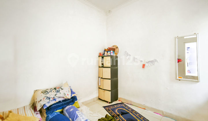 House 10 minutes to Cilebut Station Ready to Live In with KPR Assistance J27668