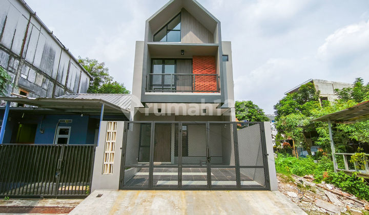 Rumah 2 Lt SHM Siap KPR dekat Stasiun Pondok Rajeg Depok J32994 1