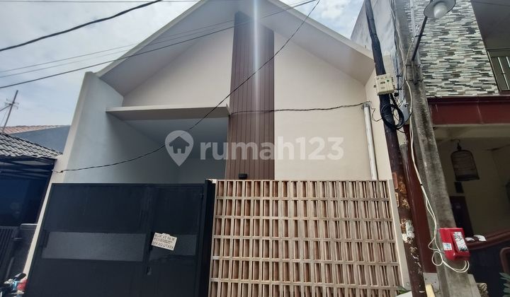 House 7 minutes to Primaya Hospital North Bekasi Flood-Free J-37049 House 7 minutes to Primaya Hospital North Bekasi Flood-Free J-37049