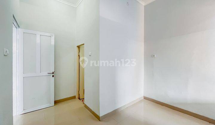 Rumah Strategis 10 Menit ke RS Citra Medika Depok 2 KT Siap Huni J-13329 2