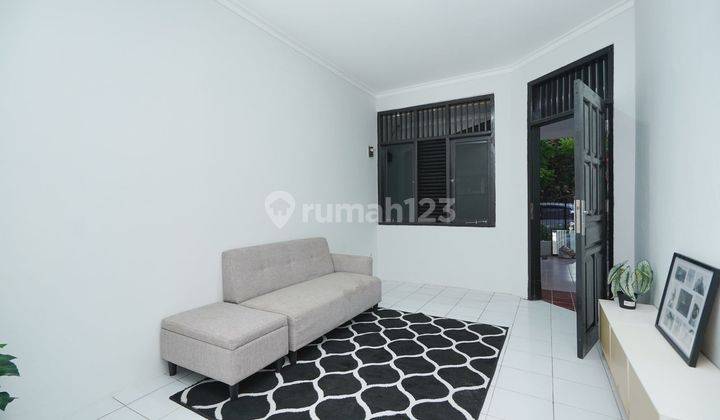 Rumah 2 Lt Sudah Renov dekat di Cileungsi Semi Furnished Harga Nego J17843 2