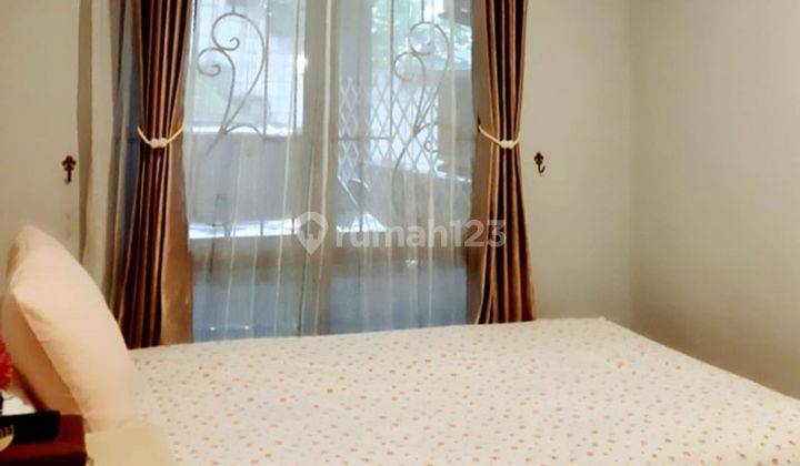 Rumah Cantik 5 Menit ke The Breeze BSD City Siap Huni Dibantu KPR J-23387 2