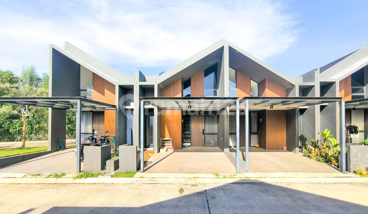 Modern House 15 Minutes to Sari Asih Hospital Ciputat, 1 Floor, Assisted with Mortgage J31027
