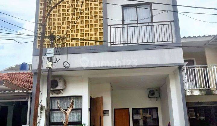 Rumah 2 Lantai di Graha Raya Dekat Pusat Perbelanjaan Dibantu KPR J17605 1