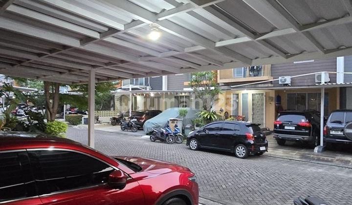 Ready-to-Live House 14 Minutes to Lagoon Avenue Mall Bekasi with KPR J38307 Assistance 2