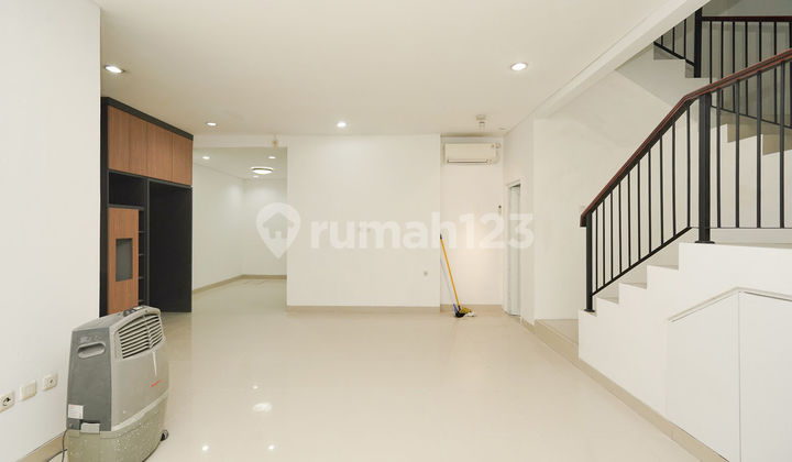 Rumah 3 Lt SHM 10 Mnt ke Gerbang Tol Jati Warna 1 Siap KPR J37855 2