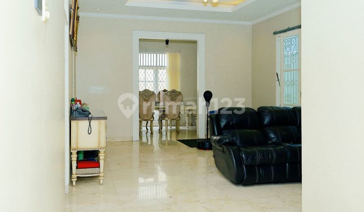 Spacious House Ready for Mortgage, 14 Minutes to Helsa Hospital Jatirahayu, Flood-Free J19020 2