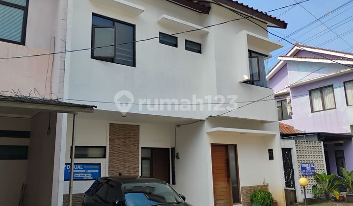 Land Area 164 Well-Maintained House 15 Minutes to Hermina Hospital Ciputat Ready to Occupy J36087 2