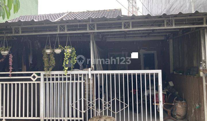 Rumah Hadap Selatan 9 Menit ke Living World Alam Sutera Siap KPR J28902 1