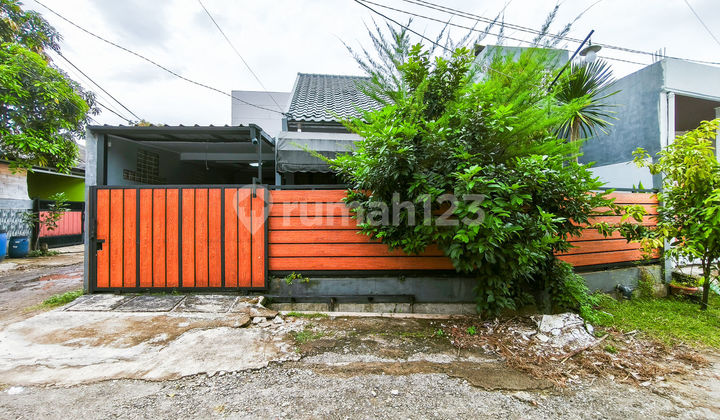 Rumah Luas 2 Lantai 15 Menit ke Stasiun Cibinong Bebas Banjir J-25889