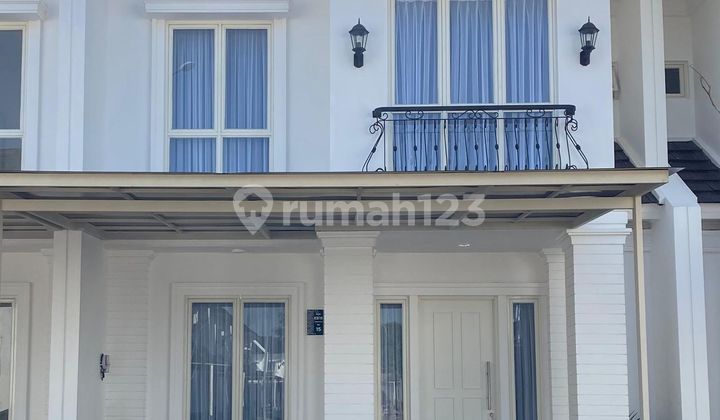 2-Storey SHM House Ready to Occupancy 5 Minutes to Living World Grand Wisata Bekasi J-26897