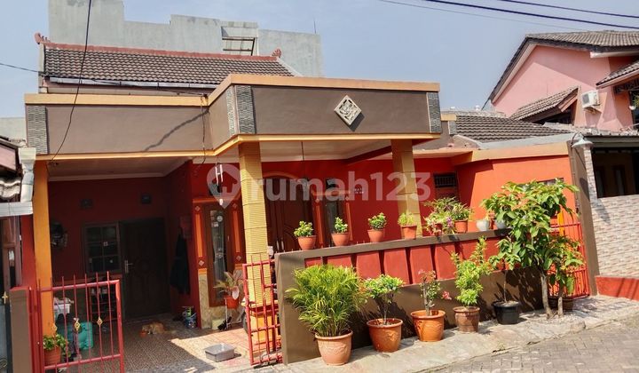 5 Bedroom House SHM 10 Minutes to Brawijaya Hospital Tangerang J-34365