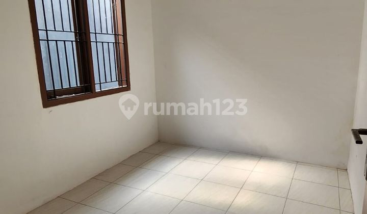 Rumah 2 Lantai SHM 15 menit ke Stasiun Bojong Gede Bisa KPR J33459 2