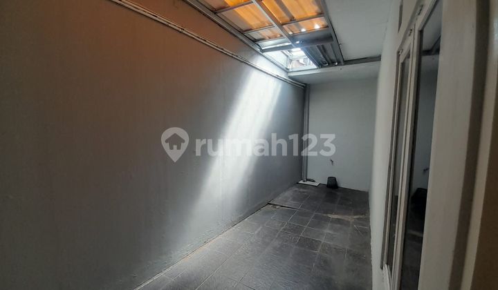 Rumah Siap Huni 8 Menit ke Gerbang Tol Sawangan 4 Hadap Selatan J39177 2