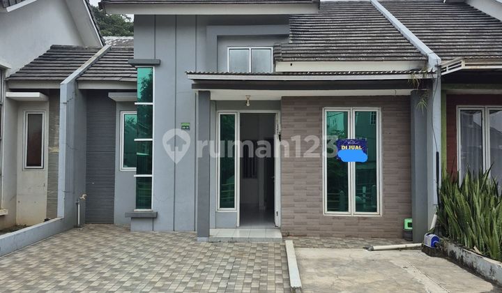 Rumah 1 Lt Siap Huni Dekat Gerbang Tol Bsd Barat 1 Hadap Timur J37545