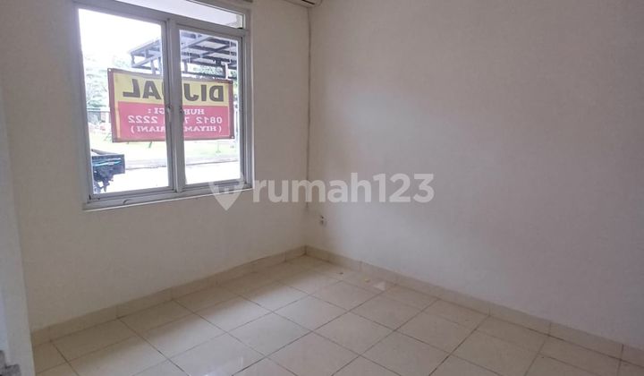 Strategic 1-Story House, 10 Minutes to Hermina Serpong Hospital, Flood-Free J37067 2