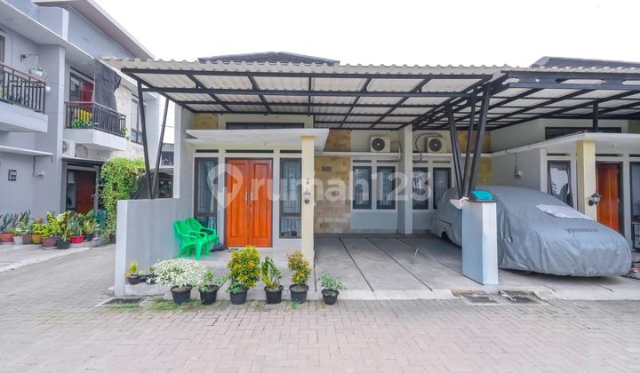 Rumah 1 Lt 11 Menit ke Mall Paradise Walk Serpong Hadap Selatan J37896