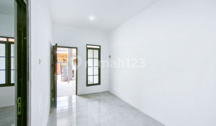South-Facing House with SHM Certificate, 15 Minutes to Cinnamon Toll Gate 1 J-37547
