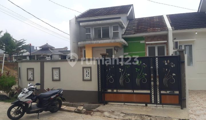 Rumah Minimalis 18 Menit ke Terminal Bus Ciawi SHM Hadap Utara J39640 Rumah Minimalis 18 Menit ke Terminal Bus Ciawi SHM Hadap Utara J39640