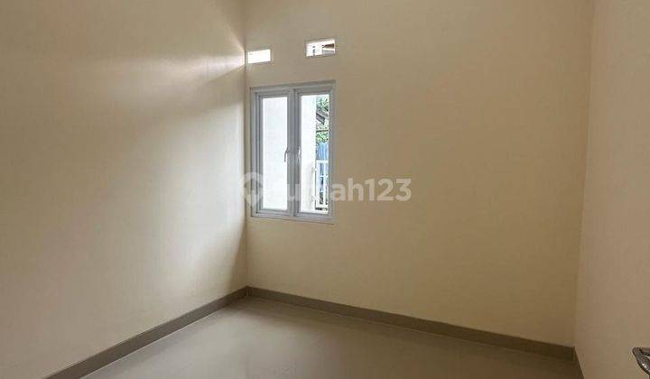 Rumah SHM 14 menit ke Summarecon Mall Bekasi Bebas Banjir Siap KPR J33605