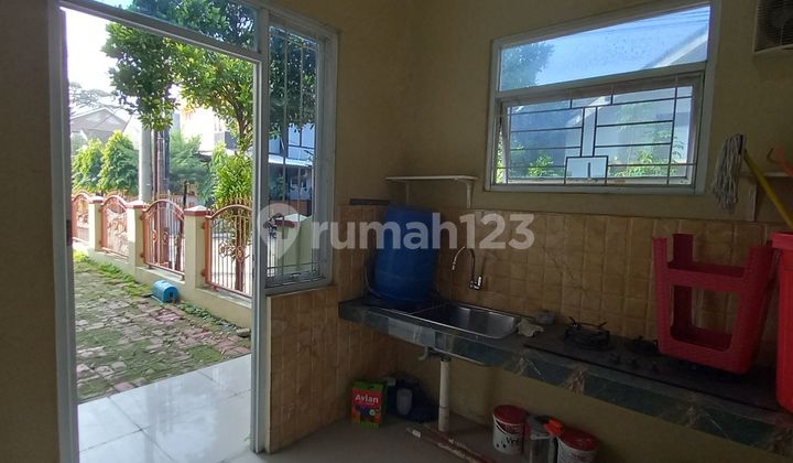 East-Facing House, Land Area 177, Ready for Mortgage, 5 Minutes to Citra Medika Hospital Depok J-36237