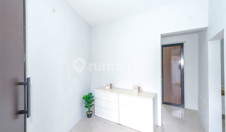 Rumah Luas Siap Huni 10 Menit ke SMAN 2 Depok 3 KT Gratis Renov J23664 2