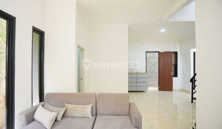 Rumah LT 102 Minimalis Akses Dekat Mall Cinere Biaya All In Dibantu KPR J19343 2