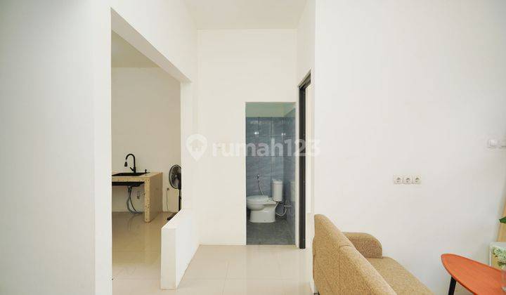 Rumah Modern Idaman 15 Menit ke RS Kartika Husada Bebas Banjir J28060 2