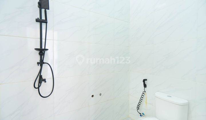 Rumah Dijual 2 Lantai Jalan Alpukat Harapan Indah Bekasi, Nego 28