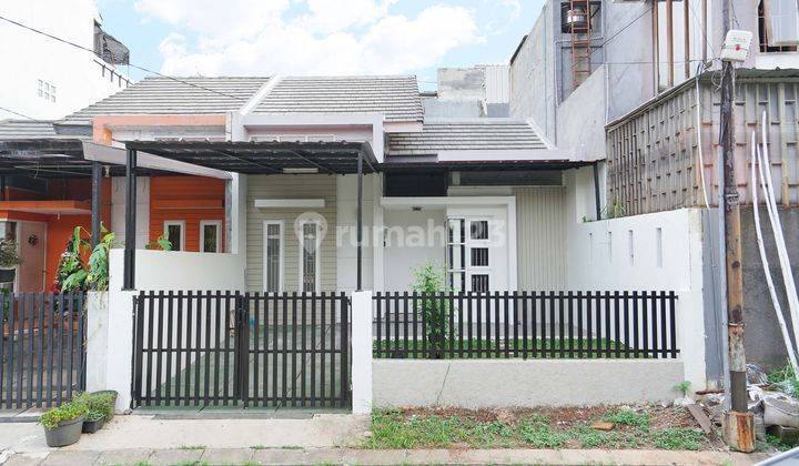 Rumah SHM Semi Furnished dekat Mall dan Sekolah di Cibubur J15973 1