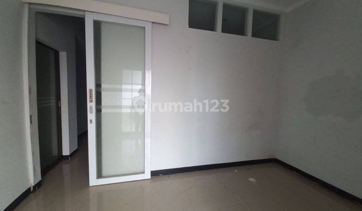 Rumah Luas 7 Menit ke Lagoon Avenue Mall Bekasi LT 350 Dibantu KPR J21467 2