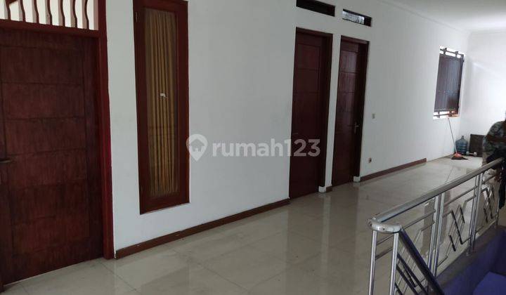 Rumah 2 Lantai Siap Huni 5 Menit ke Mall Grand Metropolitan Bekasi Bisa KPR J21722 2