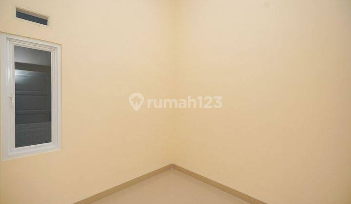 Rumah Seken Free Renov 15 Mnt Ke Summarecon Mall Bekasi SHM Siap Huni J24573 2