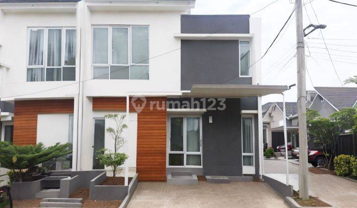 Rumah Modern Carport Luas di Cileungsi 8 menit ke Metropolitan Mall Cibubur J14291 1