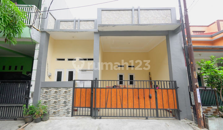 Rumah 2 KT Strategis Akses Dekat Stasiun Bekasi Bebas Banjir J31972 1