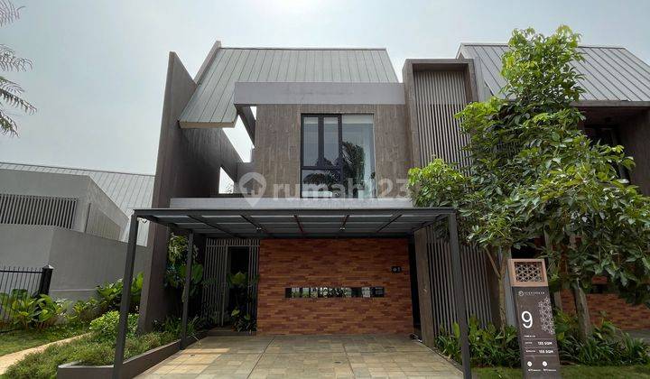 Rumah Mewah Carport Luas di Telaga Kahuripan Fasilitas Lengkap J30993 1