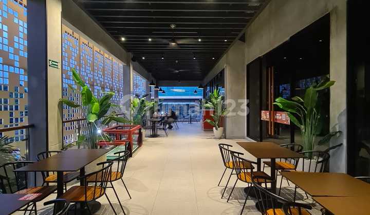 Bangunan Komersial Area Kemang Jakarta Selatan 15