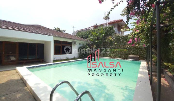 Disewakan Cepat Rumah Murah Furnish Tanah Luas Private Pool Bangunan 1 Lantai Bebas Banjir Prime Area Kemang Jakarta Selatan 2