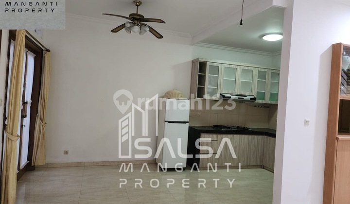 Disewakan Rumah Murah Harga 200 Jutaan Area Strategis Area Senopati Kebayoran Baru Jakarta Selatan 2