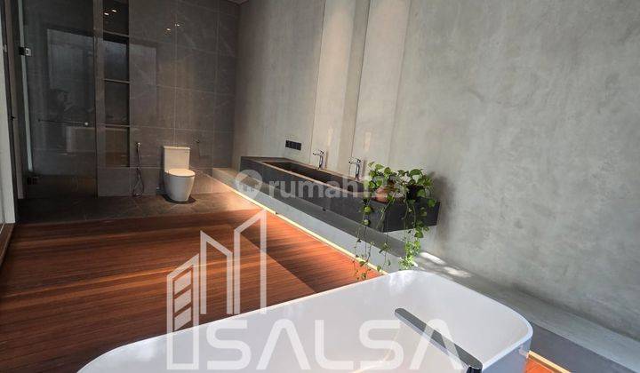 FOR RENT HOUSE BRAND NEW BARU TAMAN CANTIK DAN KOLAM RENANG BAGUS TANAH LUAS 1000 METER HARGA 860 JUTA AREA PERKANTORAN DAN PERBELANJAAN DAN DEKAT SEKOLAH INTERNASIONAL AREA KEMANG AMPERA JAKARTA SELATAN  2