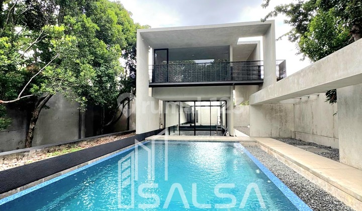 Disewakan Rumah Mewah Cantik Asri Siap Huni Harga Rp.850 Juta Lokasi Strategis Area Ampera Kemang Jeruk Purut Jakarta Selatan 1