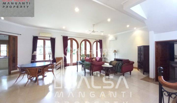 Disewakan Cepat Rumah Cantik Beautiful Furnish Harga Murah Rp.590 Juta Depan 2 Mobil Lokasi Nyaman Asri Private Pool Dan Garden Area Kemang Jakarta Selatan 1