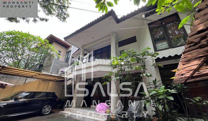 FOR RENT HOUSE RUMAH MURAH BISA KANTOR ATAU TEMPAT TINGGAL HARGA 550 JUTA AREA SENOPATI KEBAYORAN BARU JAKARTA SELATAN 1