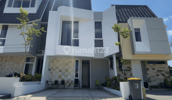 Rumah Minimalist Modern di Jl. Amprong Bunulrejo Kota Malang 1